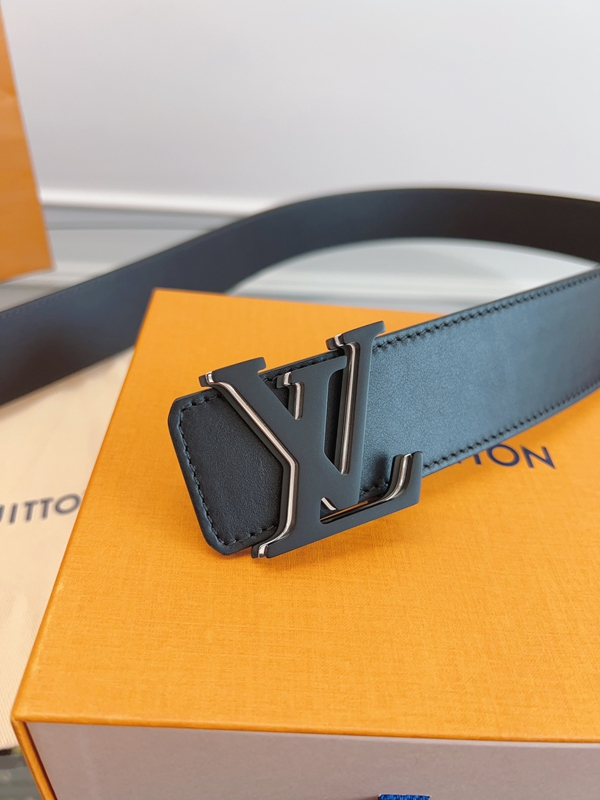 ルイヴィトンベルト細部ディテール